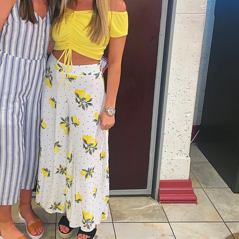2 piece outfit, lemons, size small